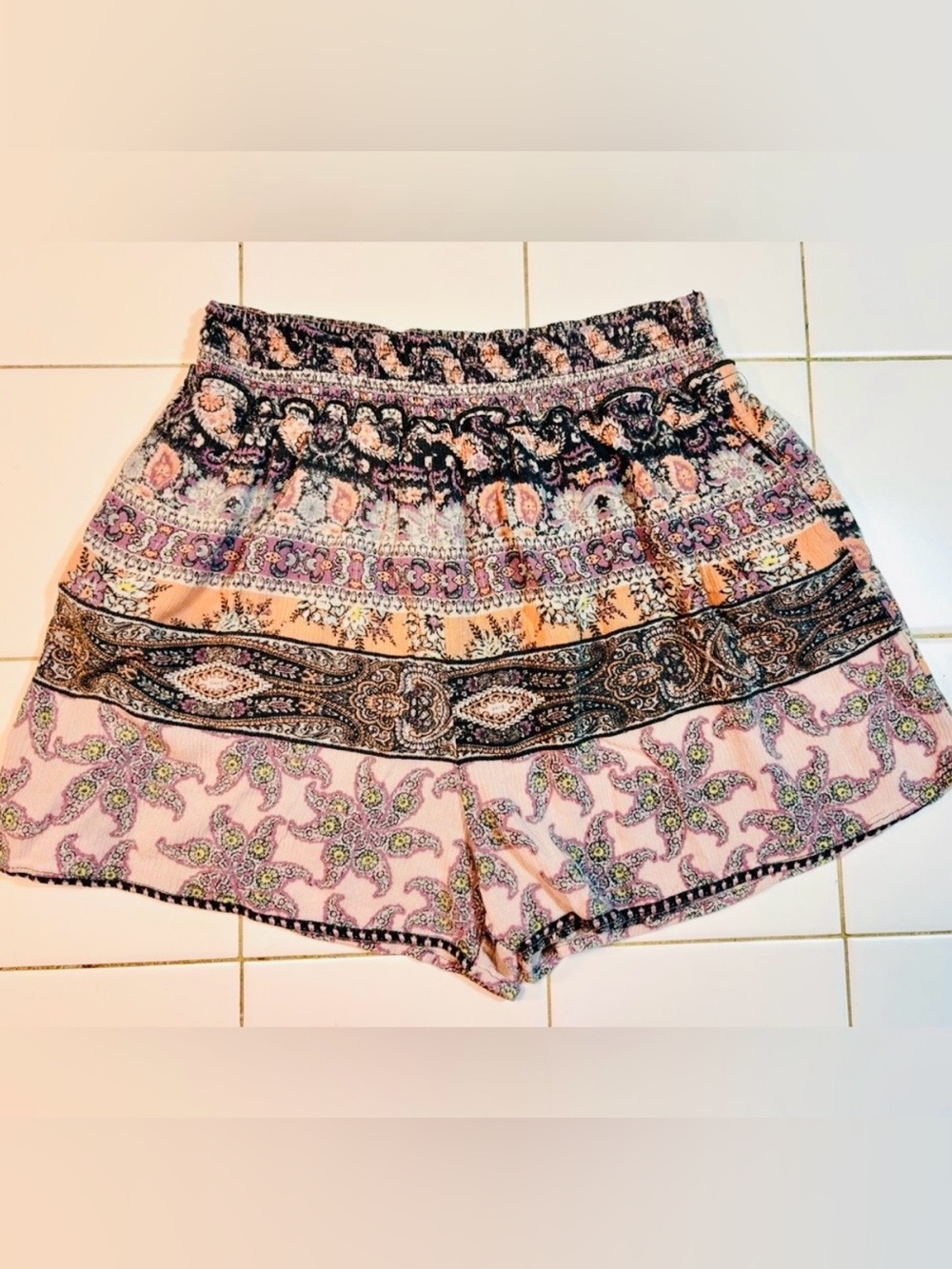 Art Class, Girl’s Smocked Waist Boho Shorts, Size 10/12